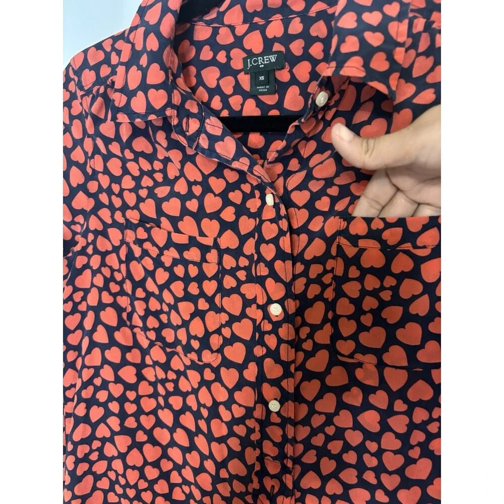 Valentines J Crew silk shirt button Down red hearts Navy XS Women’s Love